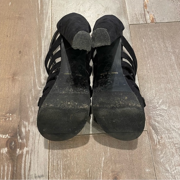 Forever 21 6inch velvet heels - Picture 6 of 7